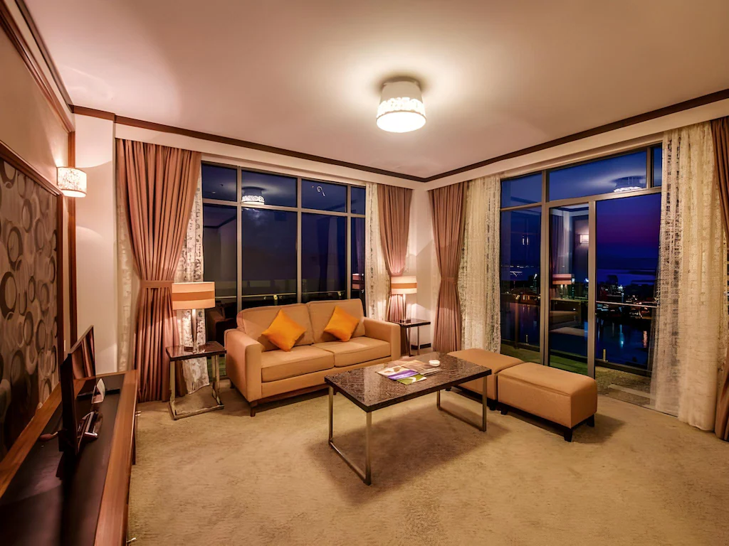 Premier Suite (With Breakfast)
