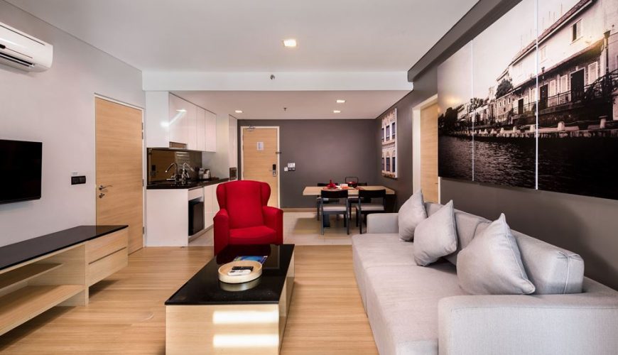 Straits Suite