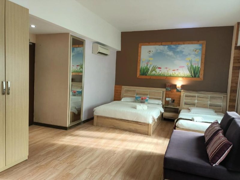 Triple Room