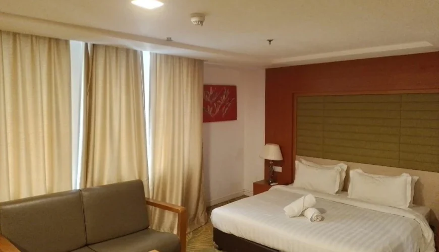 Business King Suite (With Breakfast)