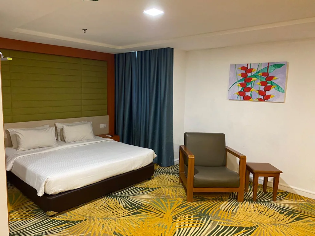 Deluxe King/Twin (with Breakfast)