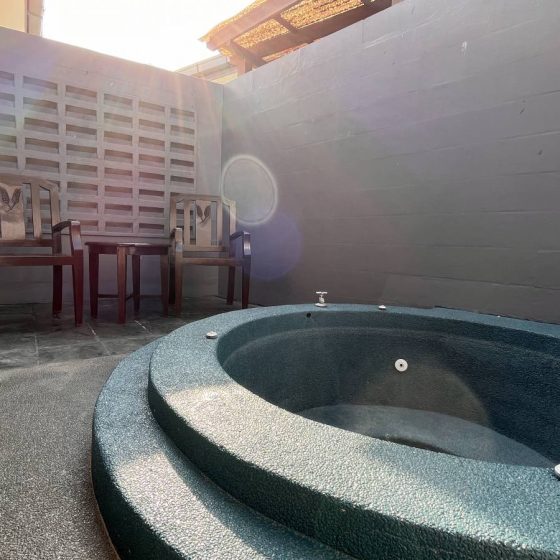 Jacuzzi Villa