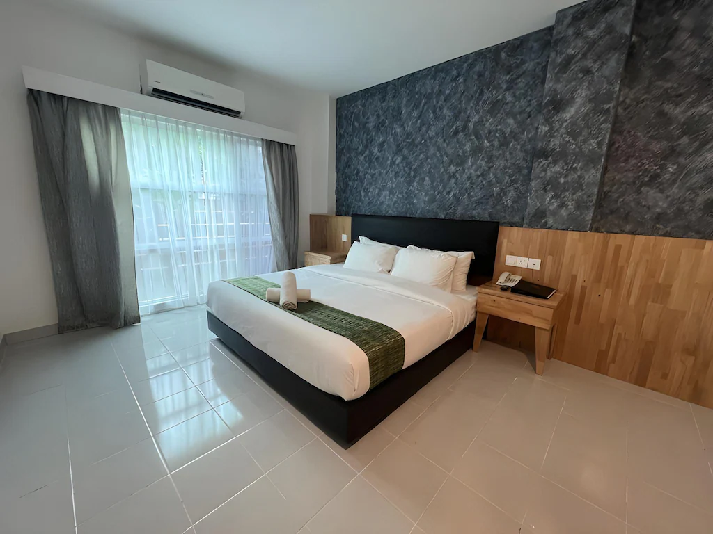 Deluxe Room with Balcony