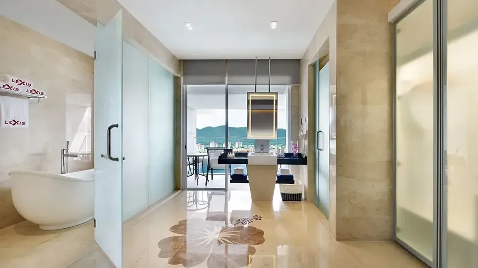 Executive Pool Suite