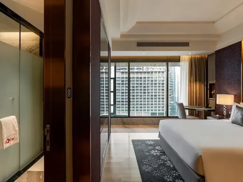 Executive Pool Room (Twin Tower view)