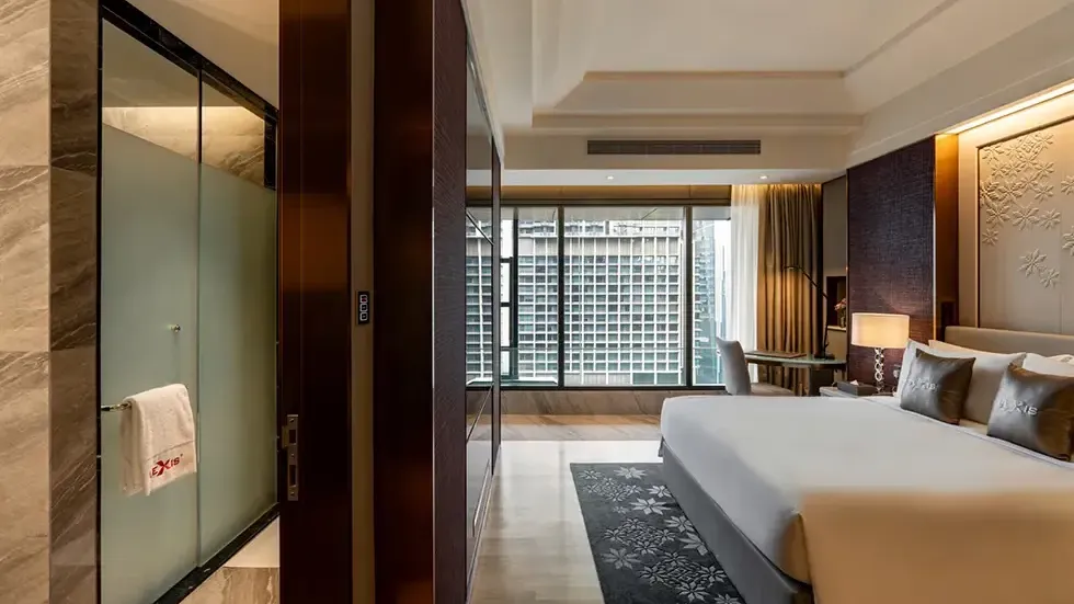 Executive Pool Room