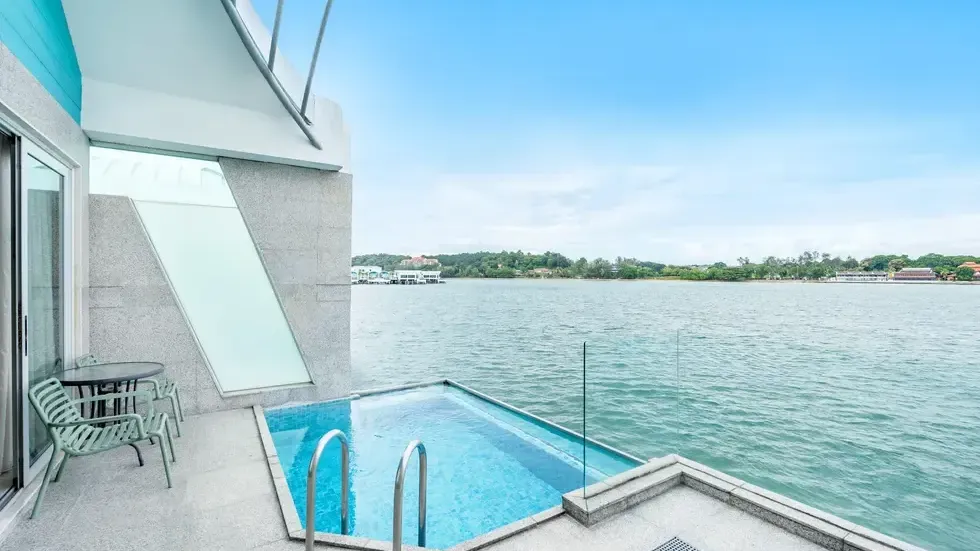 Panorama Pool Villa (Beachview)