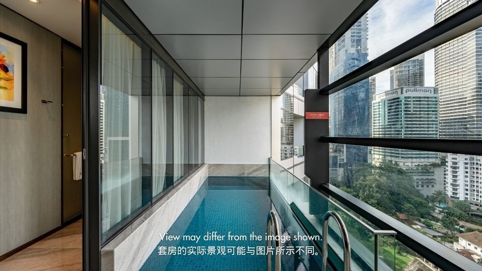 Premium Pool Suite