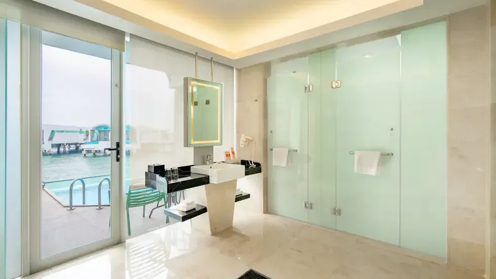 Premium Pool Villa (Beachside)