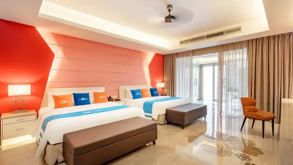 Premium Pool Villa (Beachside)