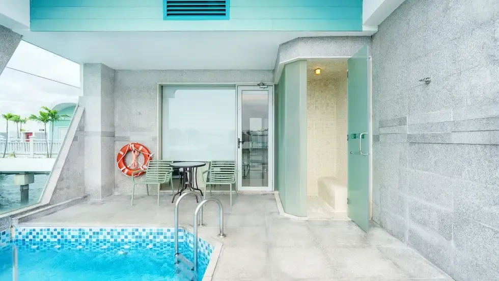 Premium Pool Villa (Beachside)
