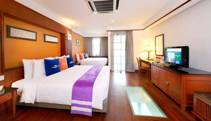 Premium Water Chalet