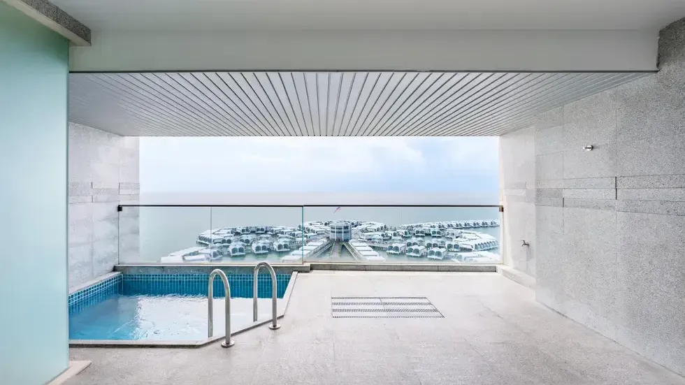 Skypool Villa