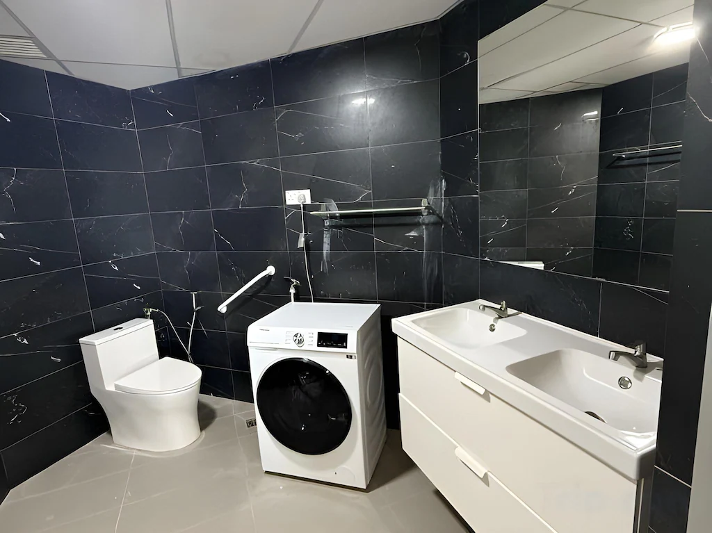 Deluxe 2 Bedroom (Room Only)