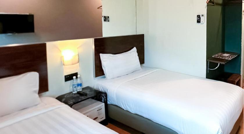 Twin Room (Inclusive Breakfast)