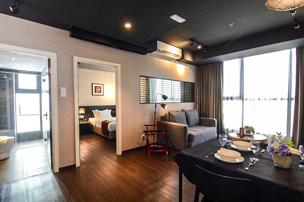 Deluxe Suite