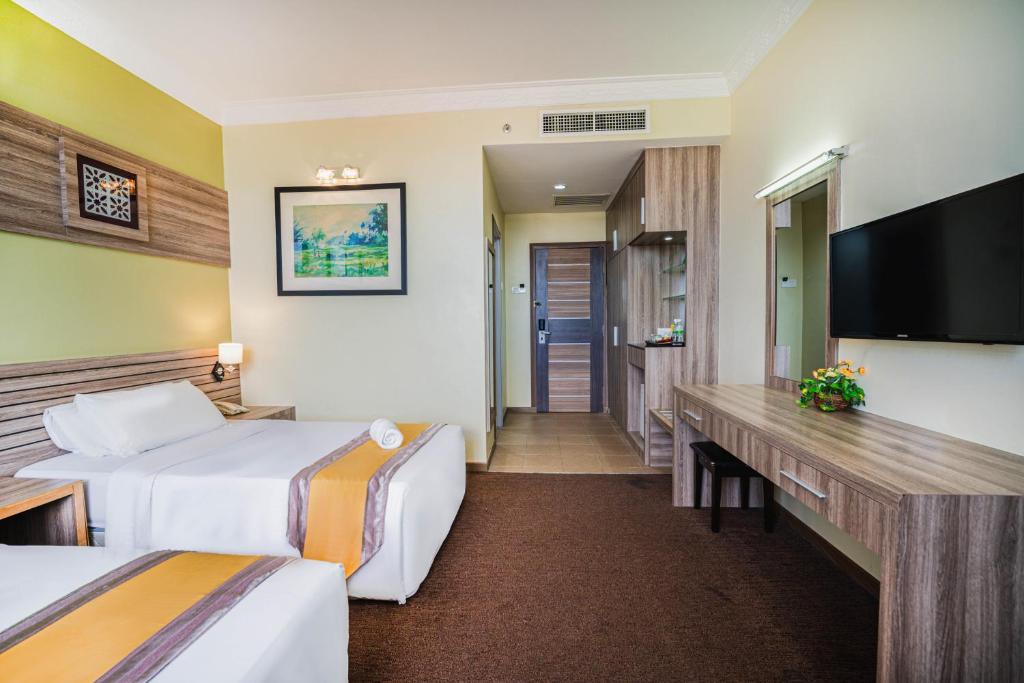 Deluxe Seaview (Room Only)