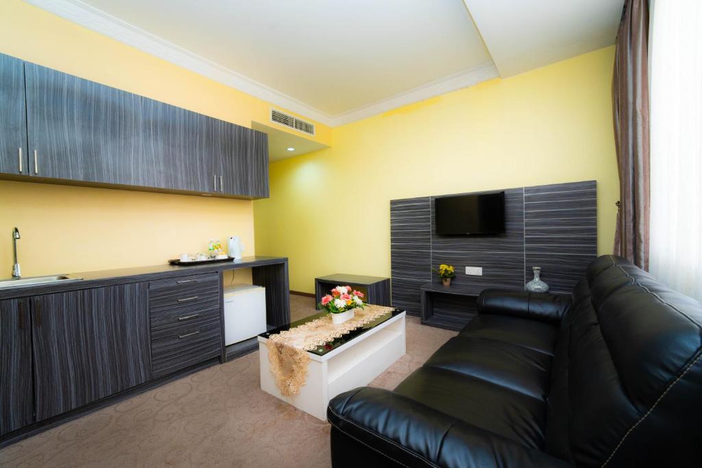 Deluxe Suite Hillview (with Breakfast)
