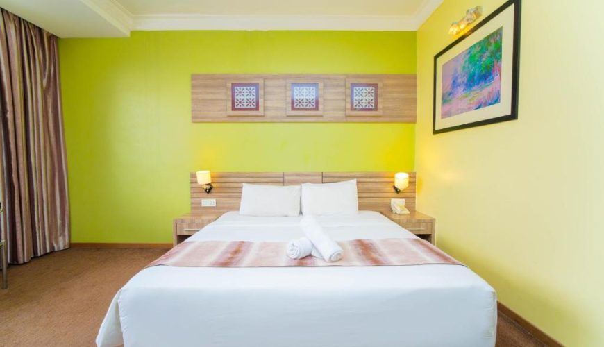 Superior Hillview (Room Only)