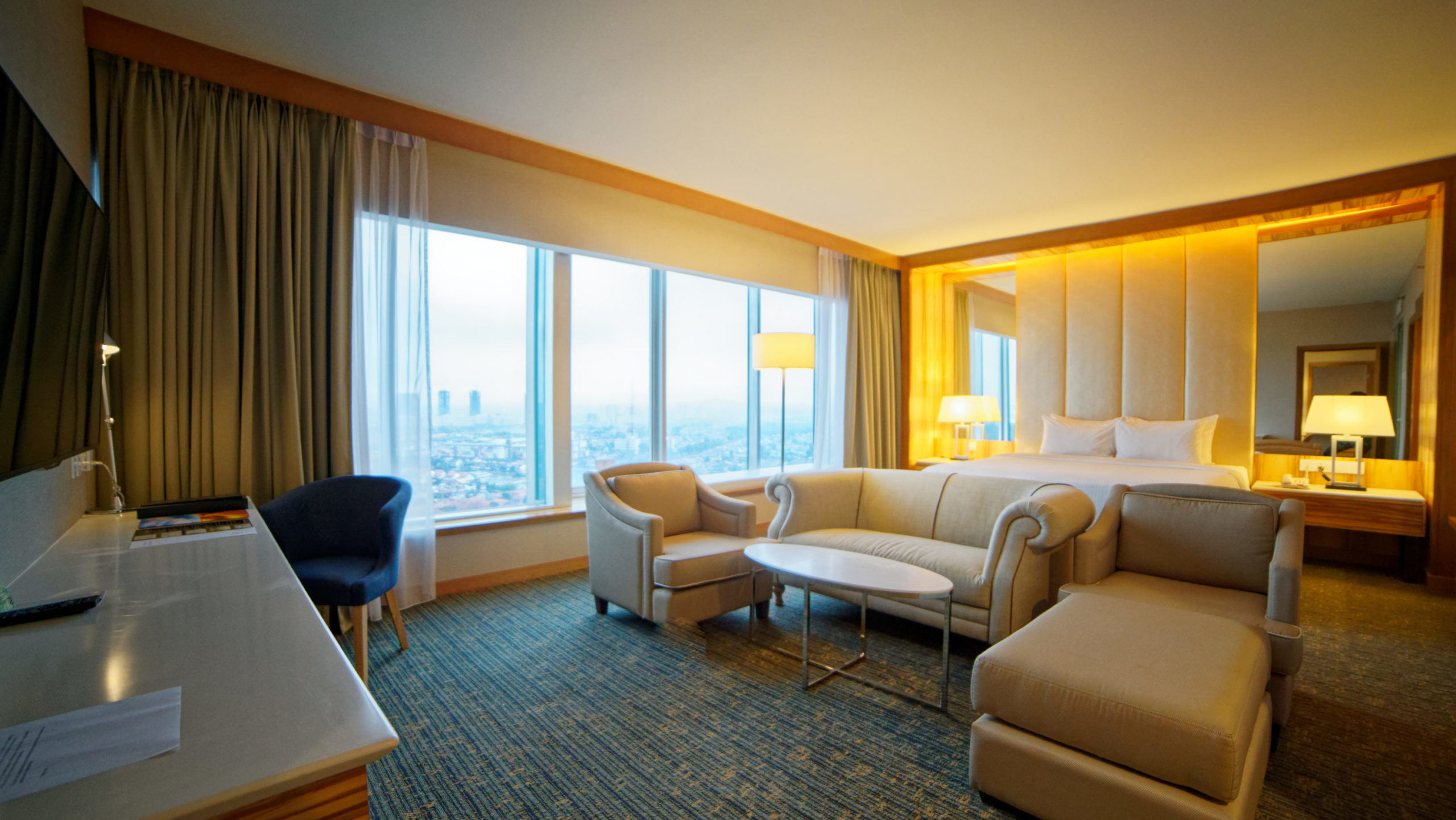 Premier Suite Single (With Breakfast)