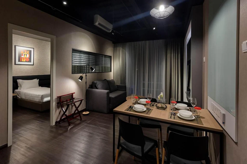 Deluxe Suite