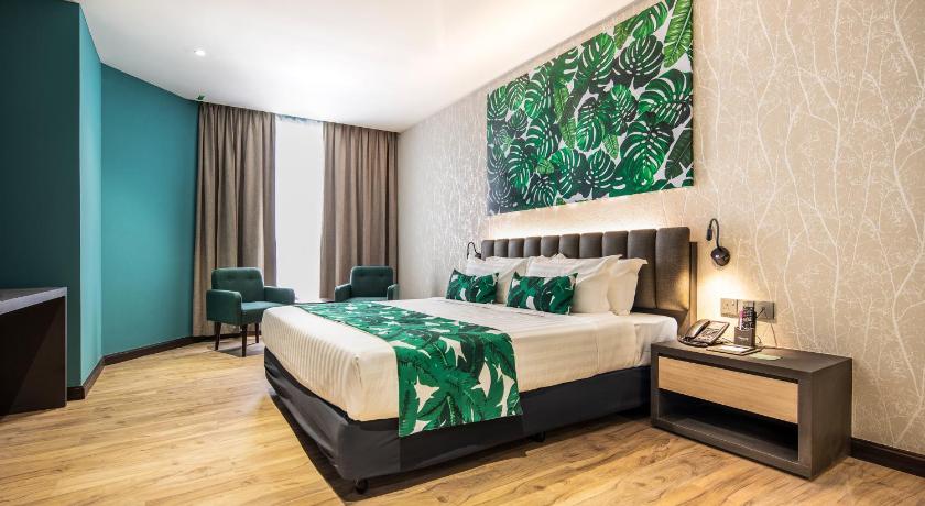 Deluxe Room (With Breakfast)
