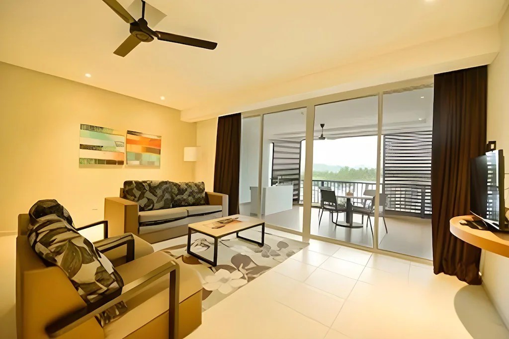 Executive Suite Seaview (With Breakfast)