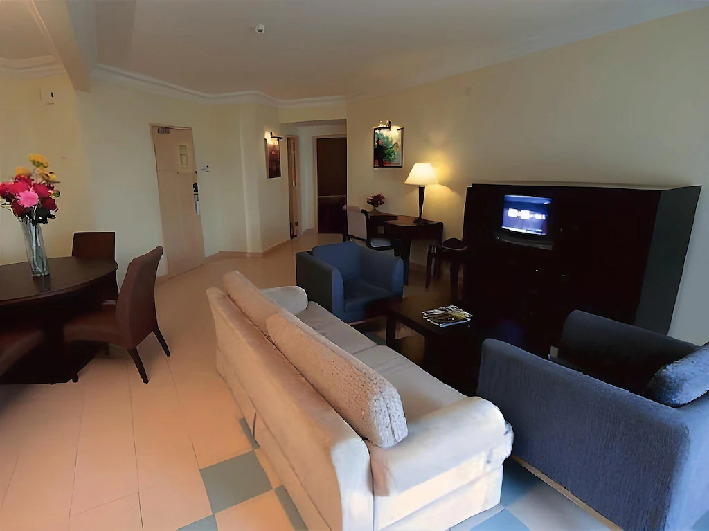 2 Bedroom
