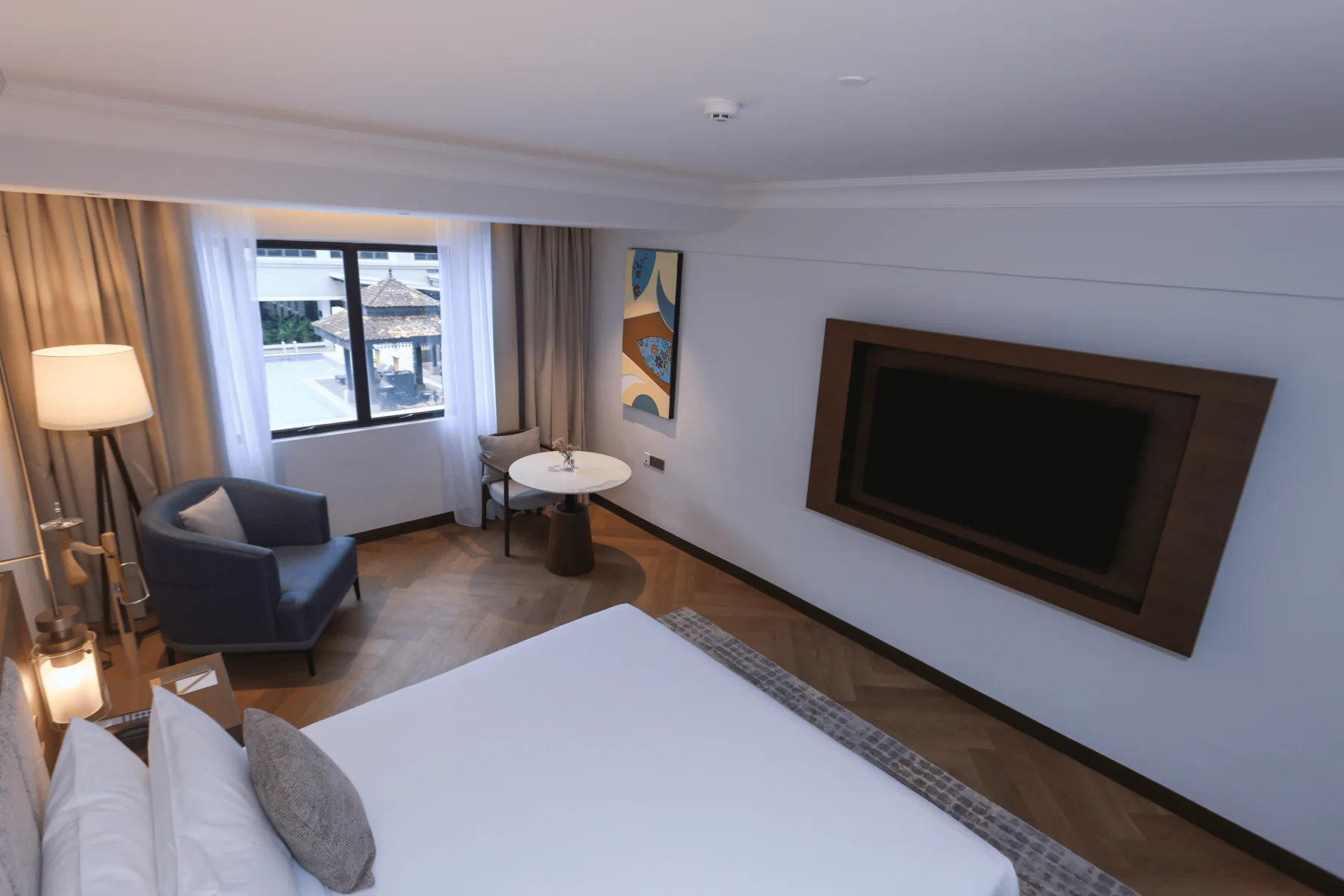 Premier Poolview (With Breakfast)