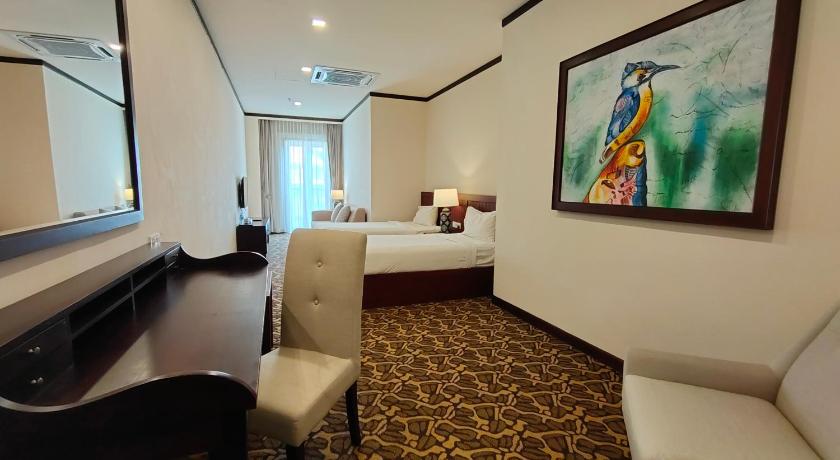 Deluxe Suite (With Breakfast)