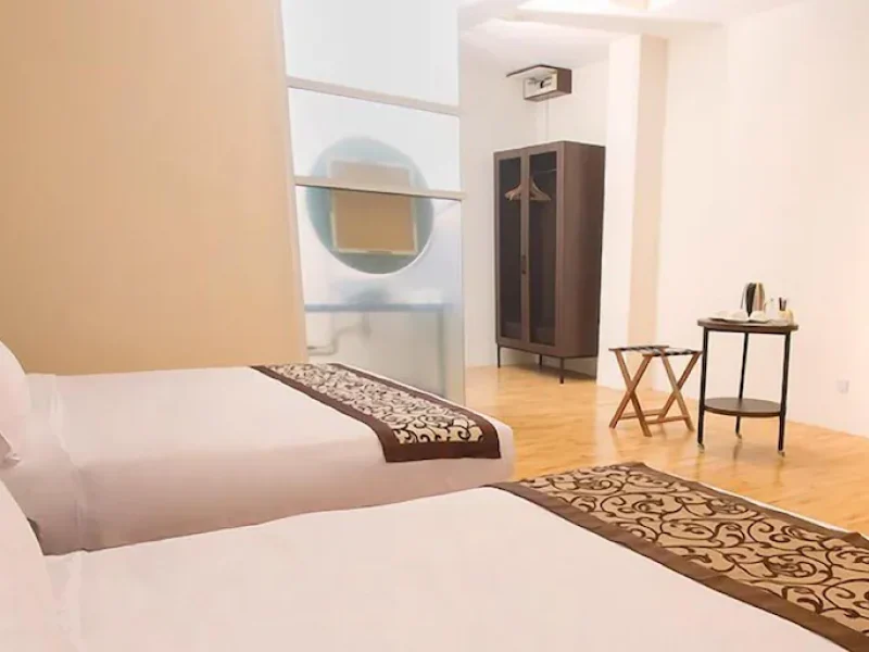 Deluxe Triple