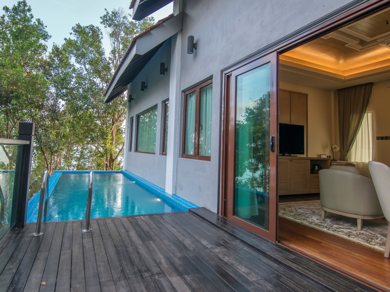 VIP Villa (with Pool)