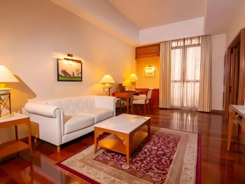 Executive Suite