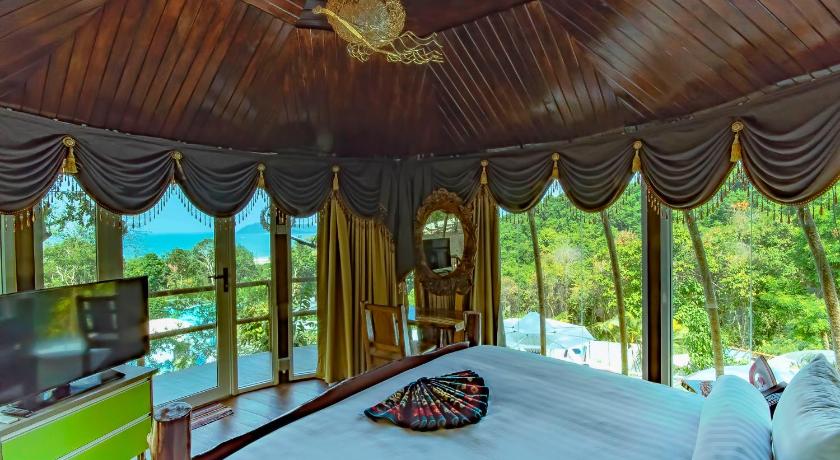 Luxury Villa (2 Bedroom)
