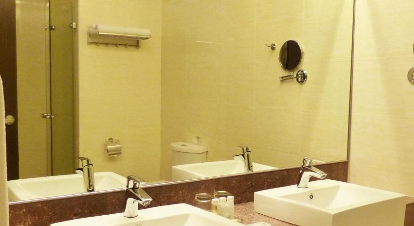 Superior Room (Triple/Family)