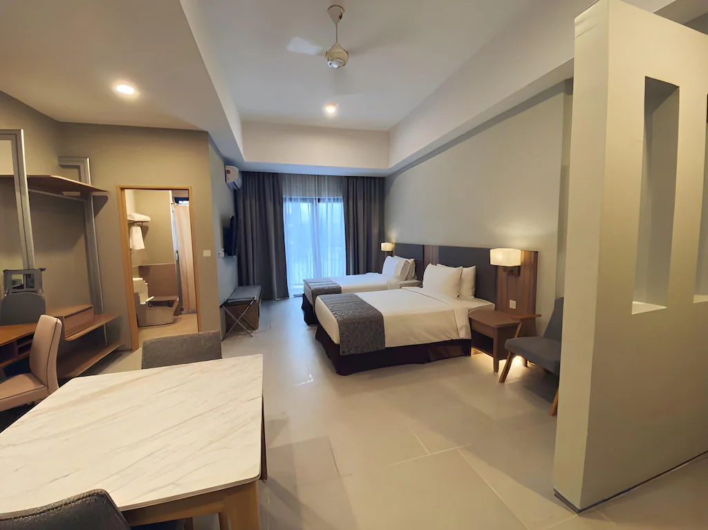 Studio Suites (Room with Breakfast)