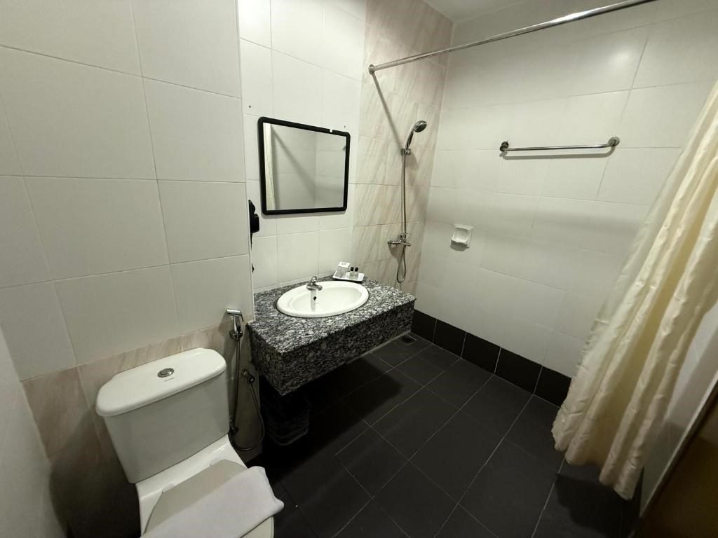 Deluxe (Room Only)