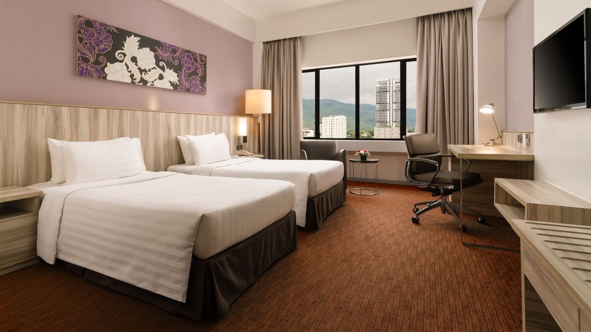 Deluxe King/Twin (Room Only)