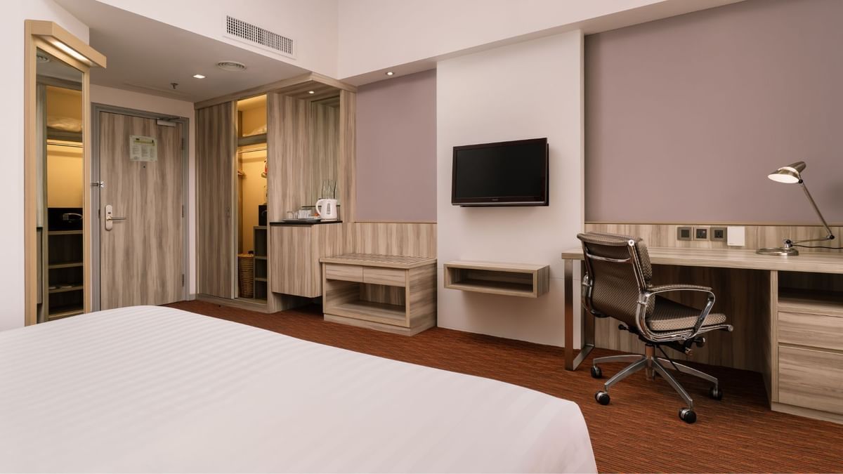 Deluxe King/Twin (Room Only)