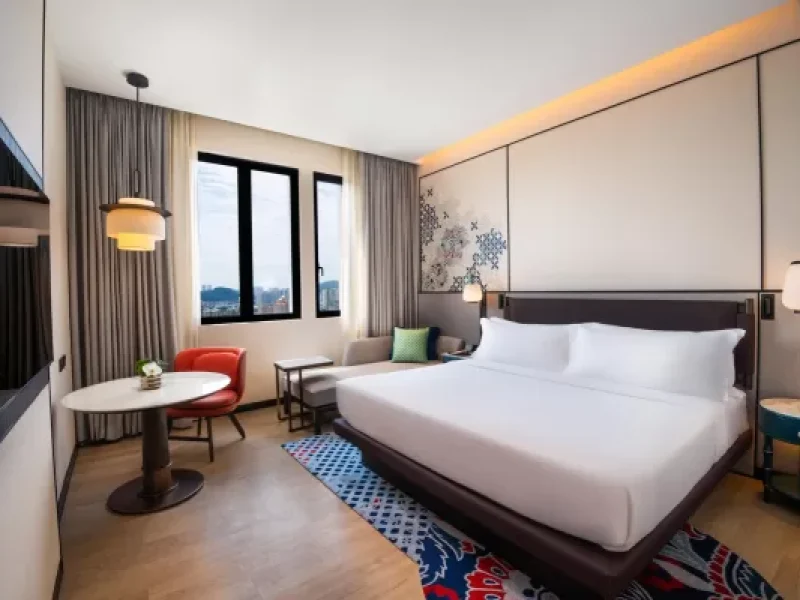 Deluxe Room (With Breakfast)