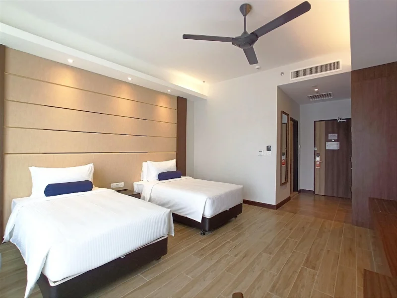 Deluxe Seaview