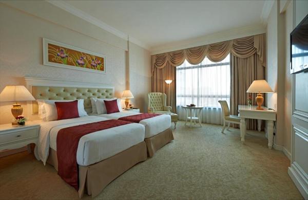 Premier Room