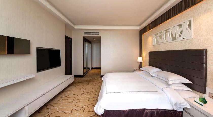 Junior Suite (With Breakfast)