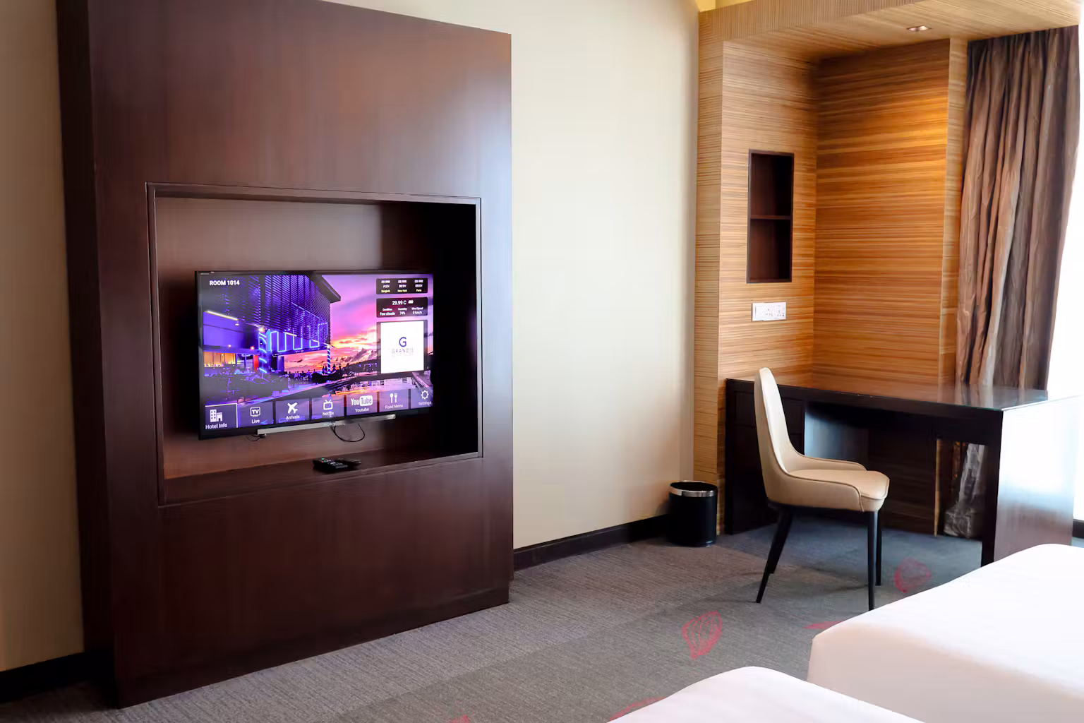 Superior Room (With Breakfast)