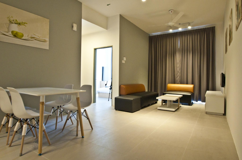 Family 2 Bedroom (Deluxe)