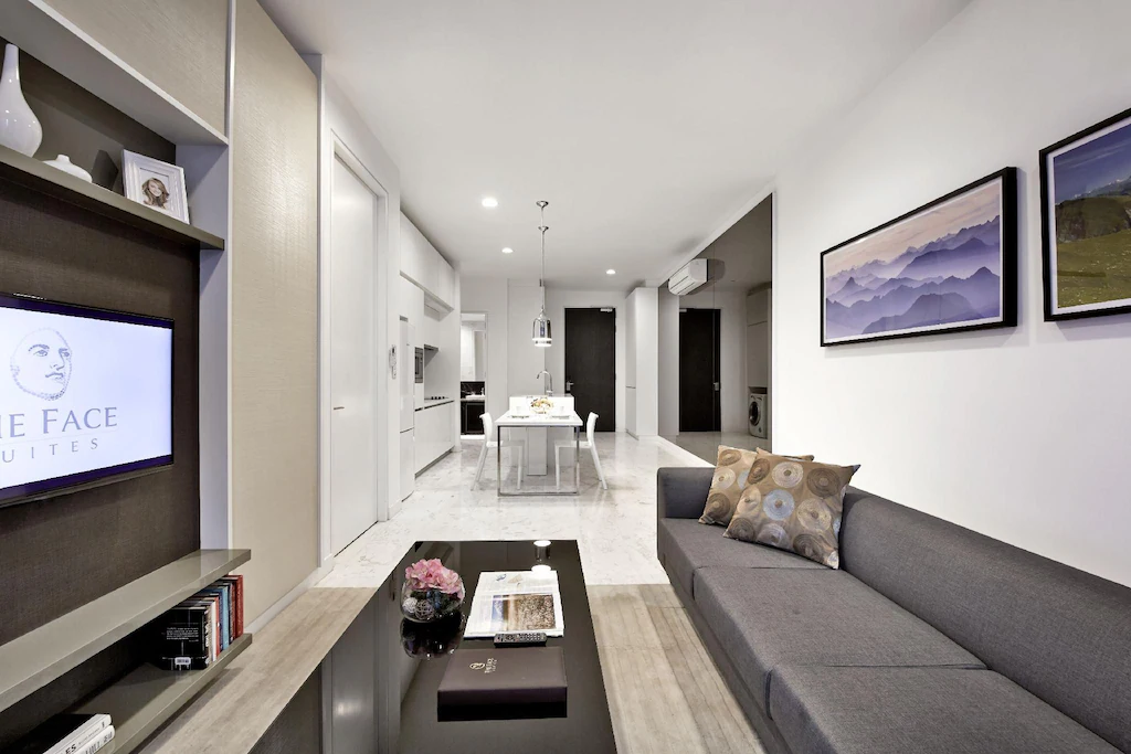 2 Bedroom Deluxe (Room with Breakfast)