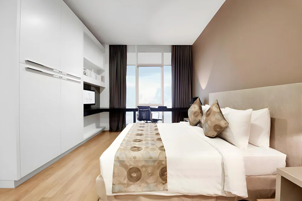 1 Bedroom Deluxe (Room with Breakfast)