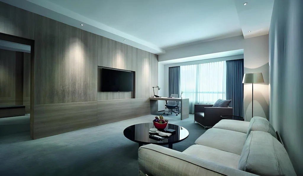 L Suite (1 Bedroom)