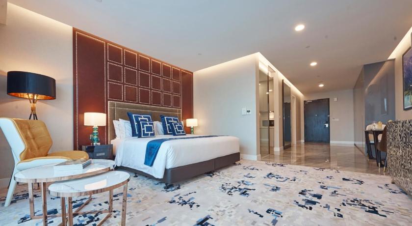Executive Deluxe King (Room Only)