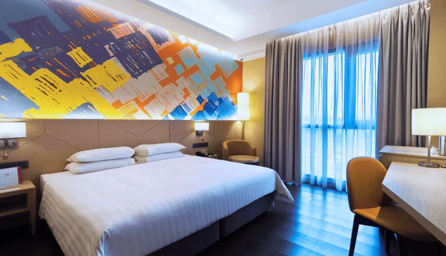 Deluxe Room (King/Twin)